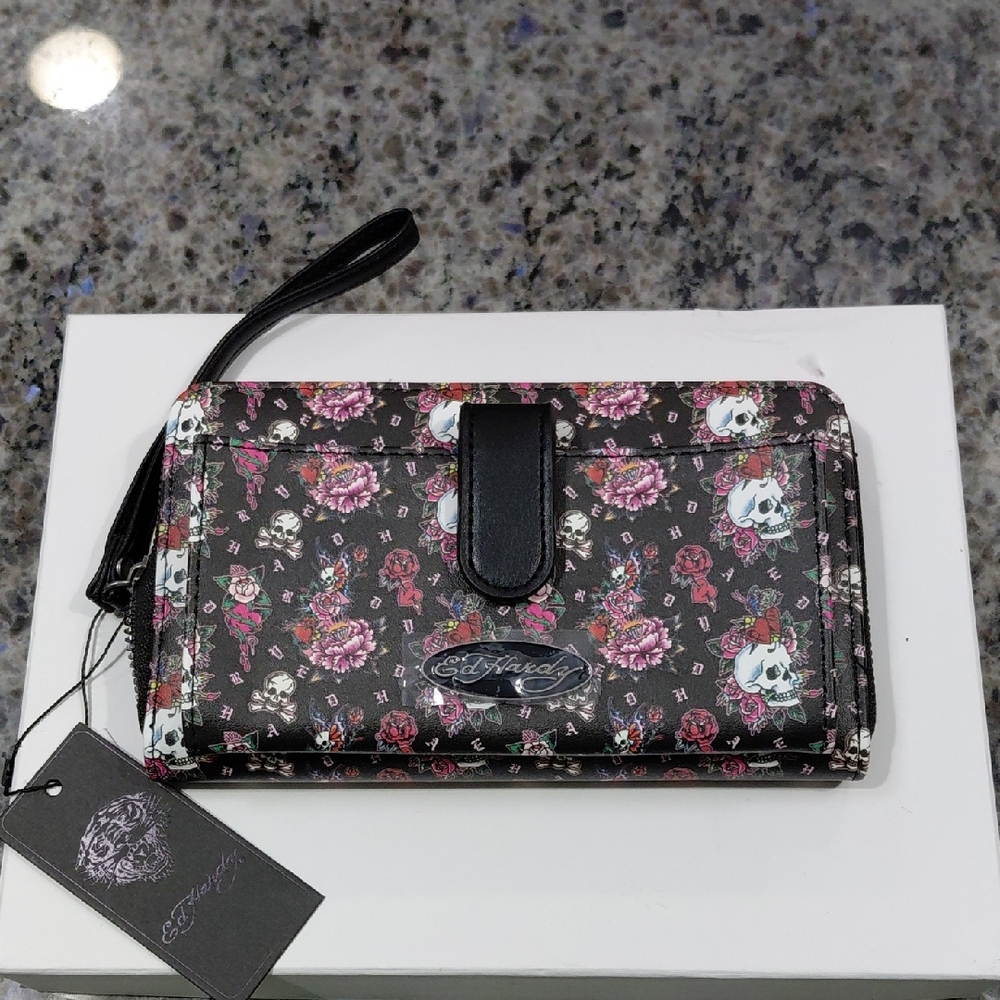 "Ed Hardy" NWT, Black and Pink Floral Clutch/Wristlet 8in X 5in. Holds Bills,